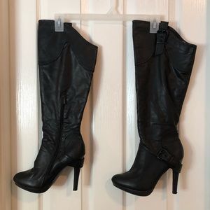 Black heeled boots
